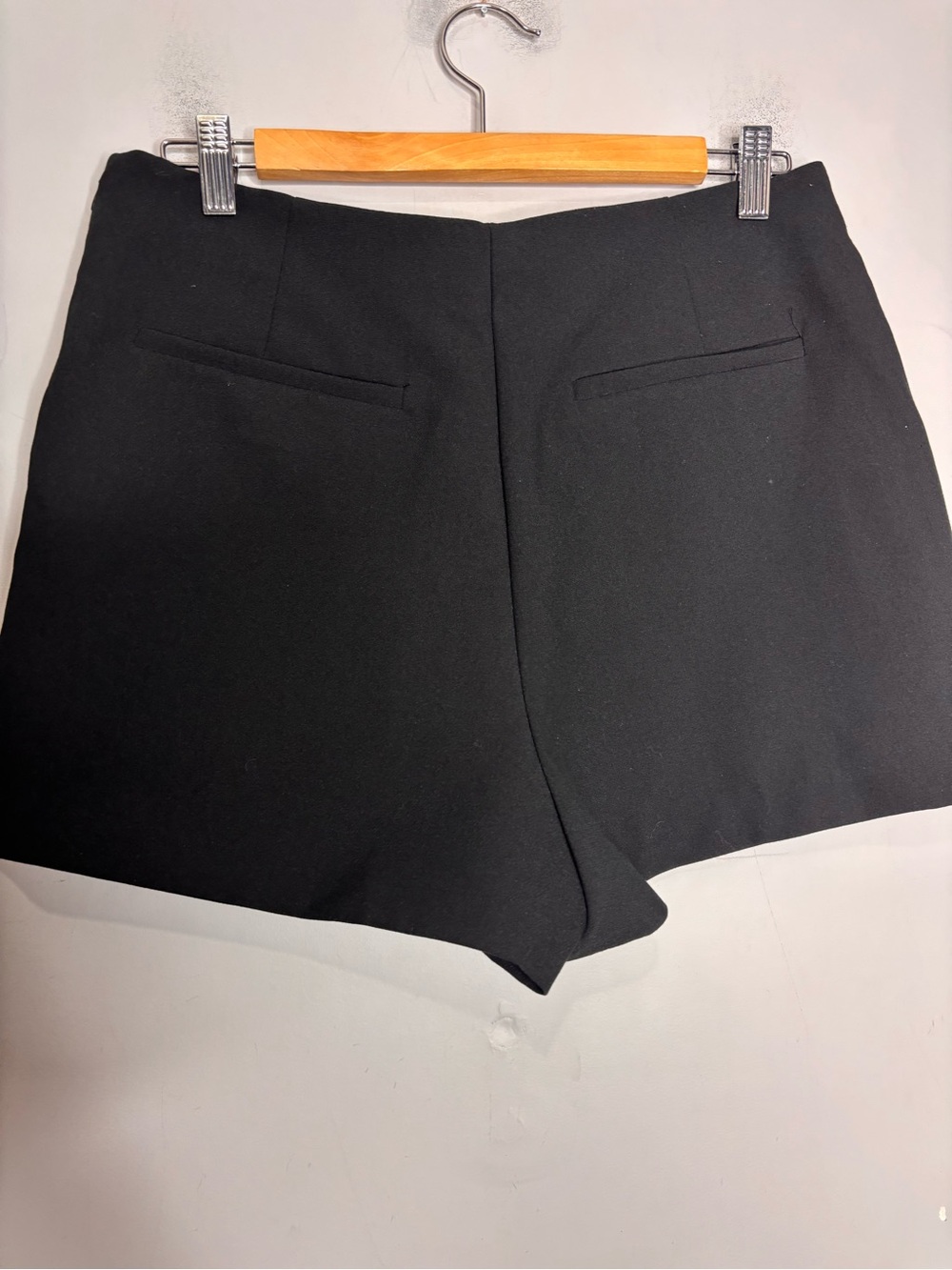 Zara Faux Wrap Front Black Mini Skort with Sleek Asymmetrical Hem, size L - Picture 7 of 13